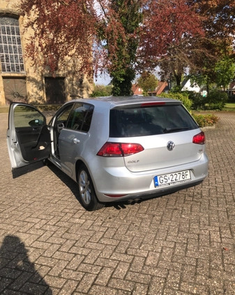 Volkswagen Golf cena 44000 przebieg: 198600, rok produkcji 2016 z Słupsk małe 67